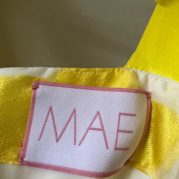 Mae Mae’d in NYC Karalena Floral Lemon Drop Dress 0 - Picture 5 of 8